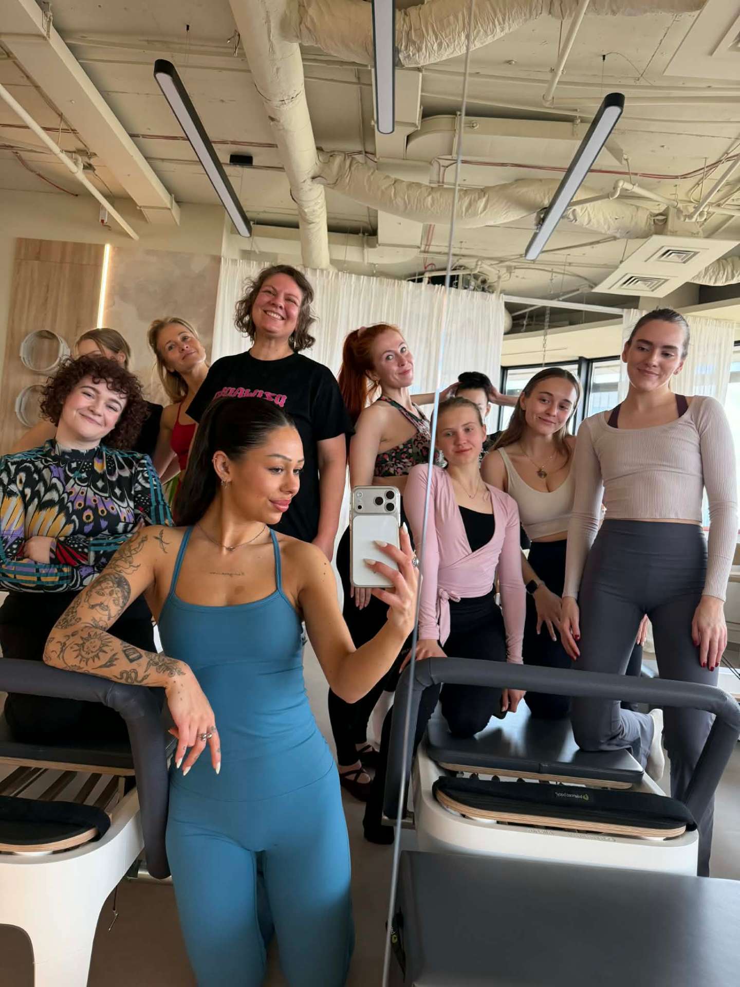 Klientki BeShaped na treningu reformer pilates